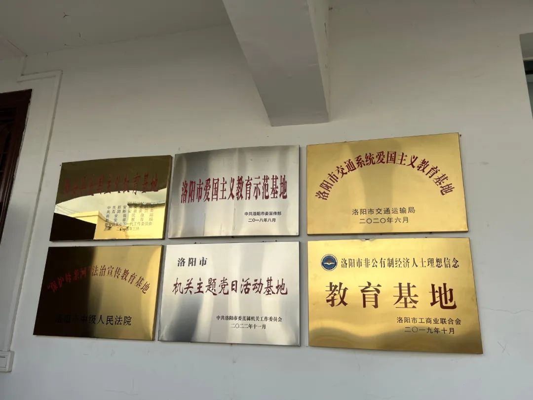 16858f5200ac754ab517b5a685d31828.jpg 16858f5200ac754ab517b5a685d31828.jpg