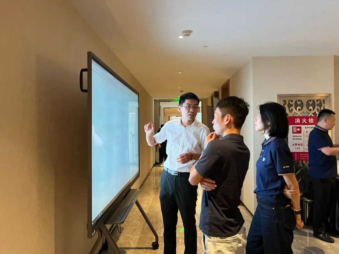 3e82876d50c1d4ecf17d20b988ff7a8e.jpg 3e82876d50c1d4ecf17d20b988ff7a8e.jpg