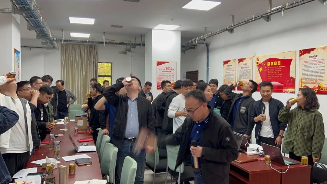 cb075f3bd946ac69a3d4a18c7d91c93f.jpg cb075f3bd946ac69a3d4a18c7d91c93f.jpg